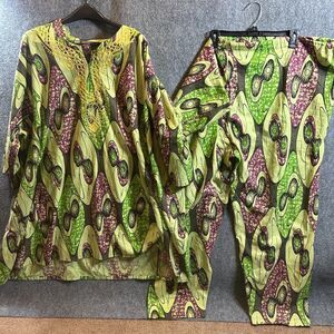 Unisex African Dashiki Tunic – Green and Purple Wax Print – Traditional Boho Fit